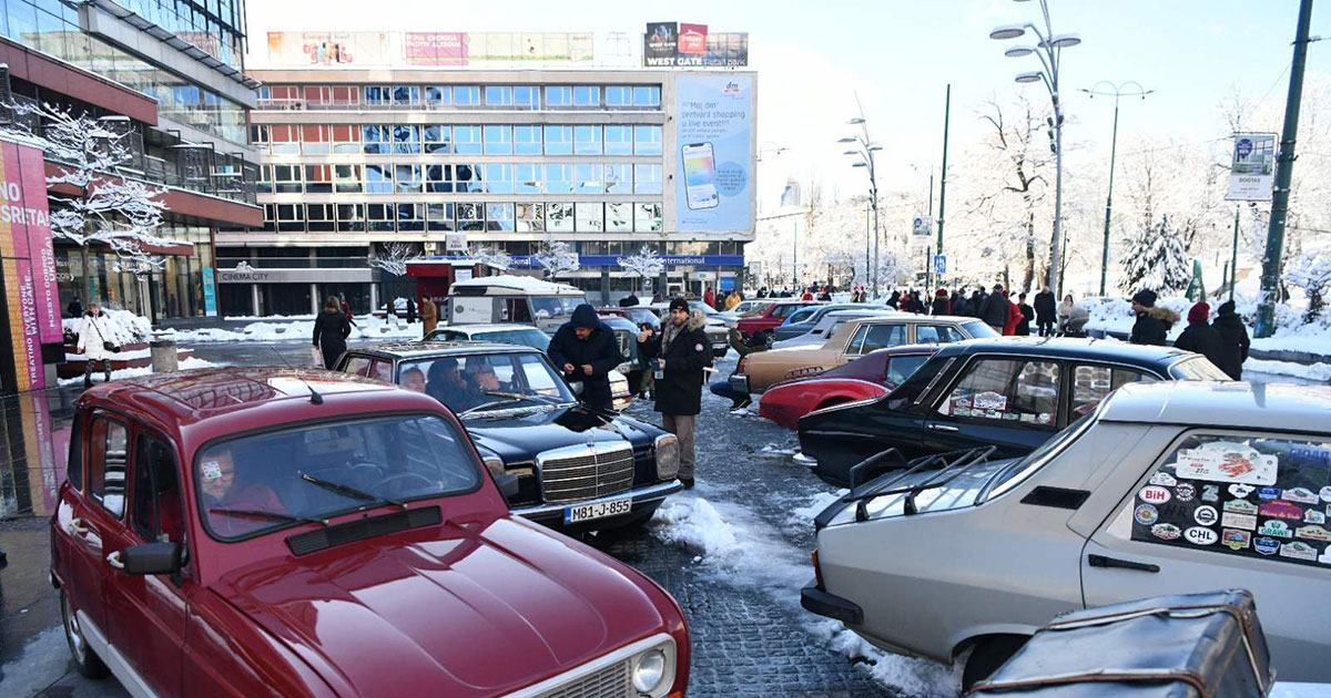 Spektakularni automobili dovezeni u Sarajevo iz sedam zemalja