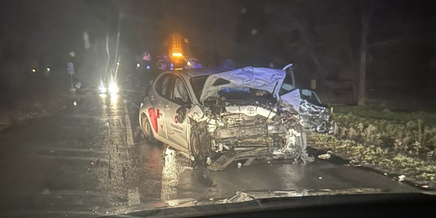 Jeziva saobraćajka kod Topčiderskog parka! Vozila uništena do neprepoznatljivosti (FOTO)