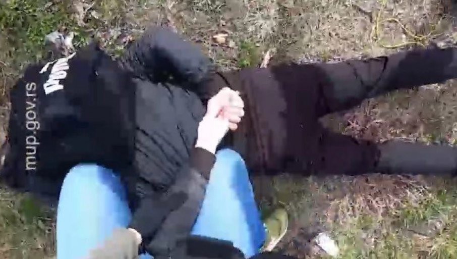 SNIMAK HAPŠENjA OSUMNjIČENOG ZBOG UBISTVA MILANA ŠUŠE: Pogledajte akciju policije (VIDEO)