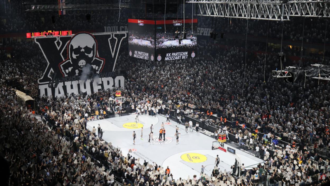 RIGOROZNO: Partizan KAZNIO navijače koji su izazvali incident